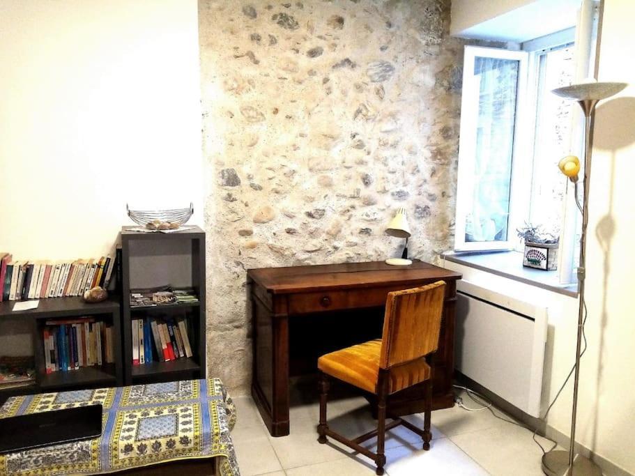 Vakantiehuis Maison De Village Au Bord De L'eau *