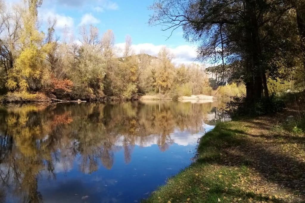 Vakantiehuis Maison De Village Au Bord De L'eau Saint-Bauzille-de-Putois